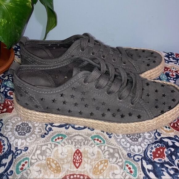 Universal Thread, Grey Jenna Star Espadrilles, Laser Cut Stars, Target Women’s 6 - Picture 6 of 9